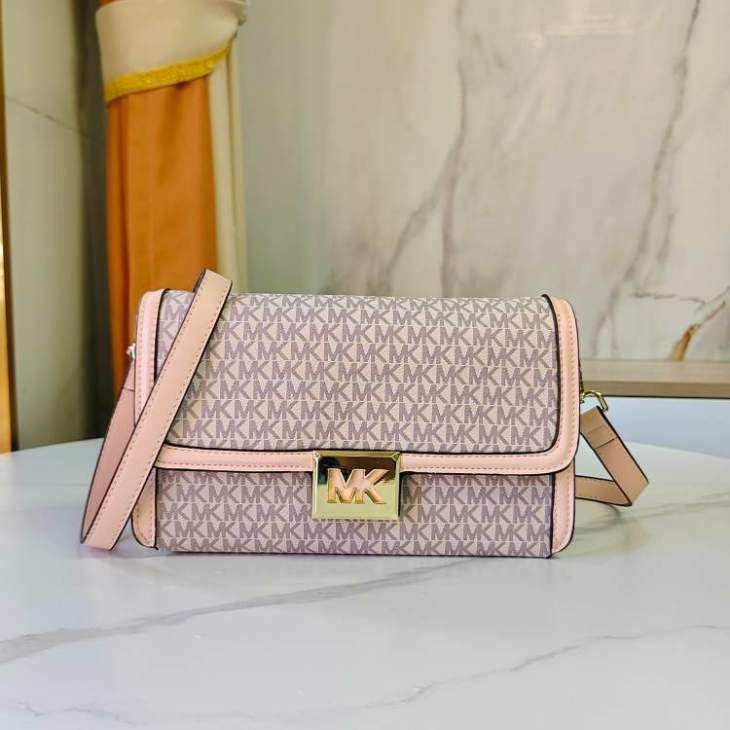 Picture of Michael Kors Wallets _SKUfw242017508fw